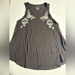 AMERICAN EAGLE OUTFITTERS Soft & Sexy tank in Medium. Excellent condition.